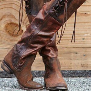 BRAND NEW, NEVER WORN, FREEBIRD TALL BOOT, SIZE 6